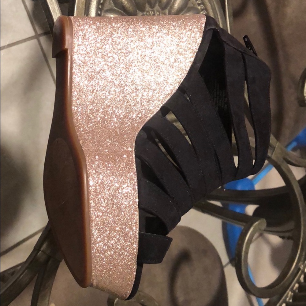 Elle 6.5 wedges